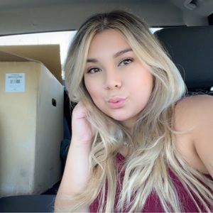 Meet your Posher, Jessica